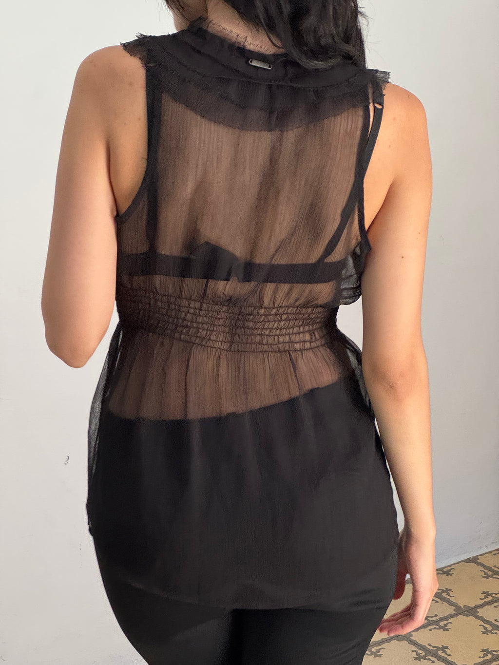 GUESS TOP