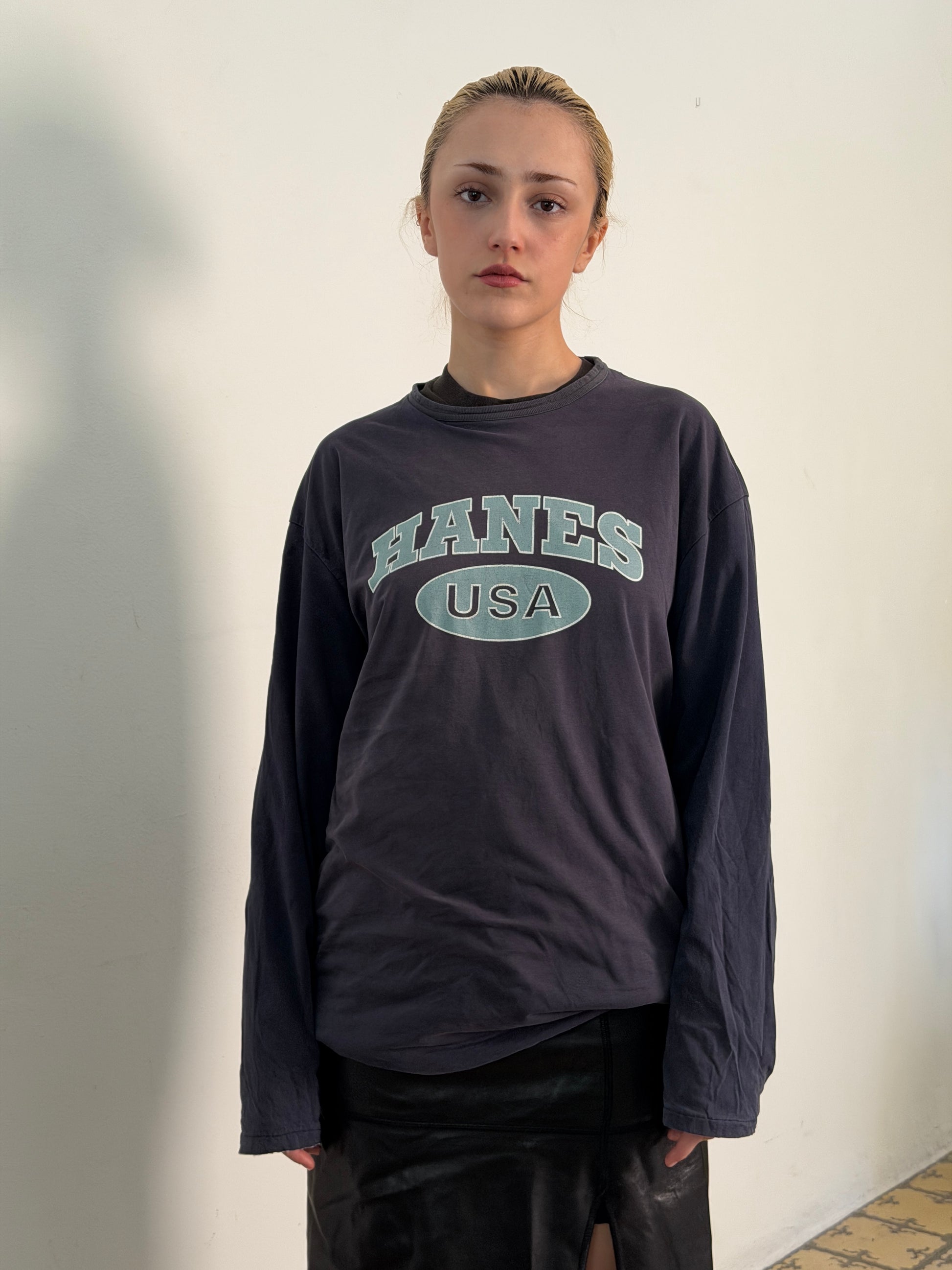 hanes longsleeve tshirt