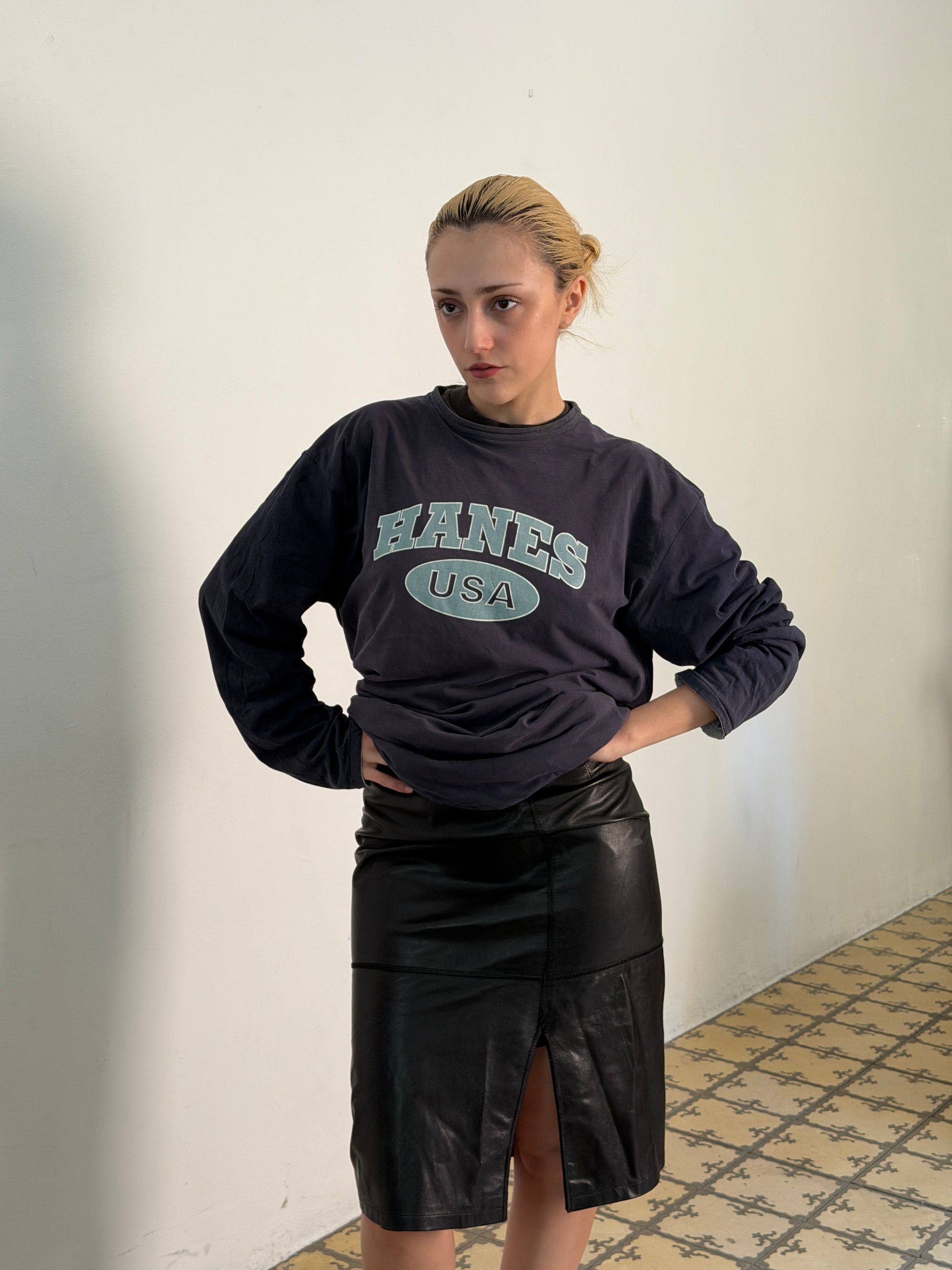 hanes longsleeve tshirt