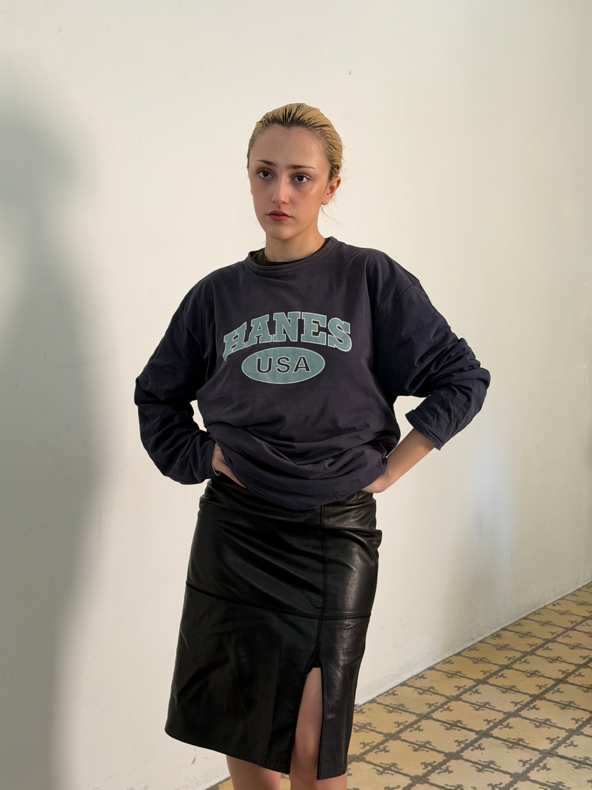 hanes longsleeve tshirt