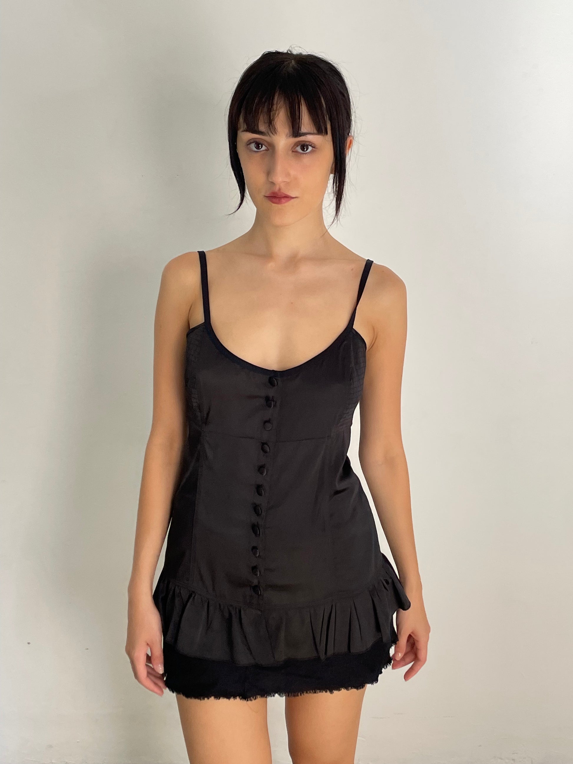 BLACK BUTTONED TOP
